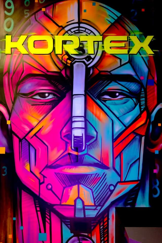 Graffiti: KORTEX · neon — Cyborg colorido